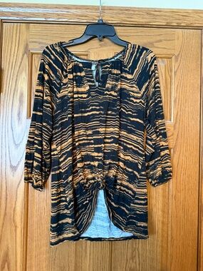 Women's Black & Tan Tie-Front Stripe Top Lularoe